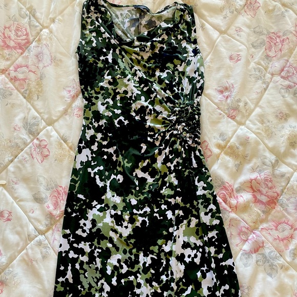 Army green dress - Picture 1 of 2